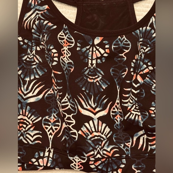 Livi Active Low Impact No Wire Sports Bra - Picture 4 of 6